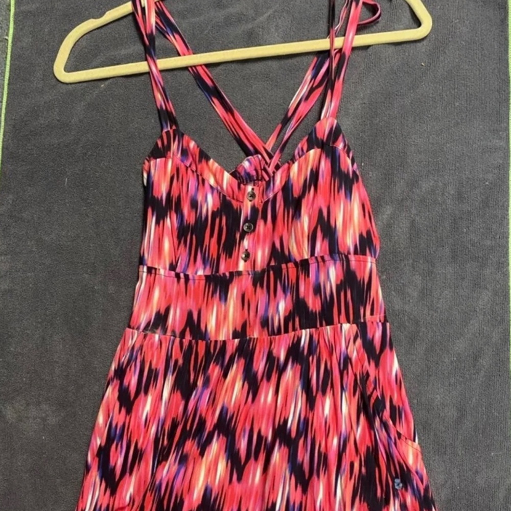 Women’s dress